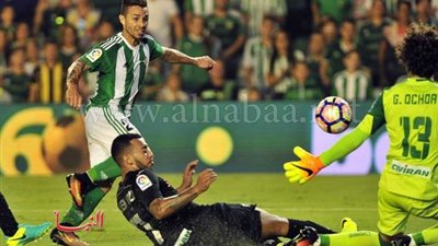 ريال بيتيس يتعادل مع غرناطة في مباراة قوية بـ«الليجا الإسباني»