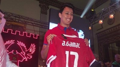 الأهلي يلعب أول 3 مباريات في الدوري بـ«الزي القديم» 