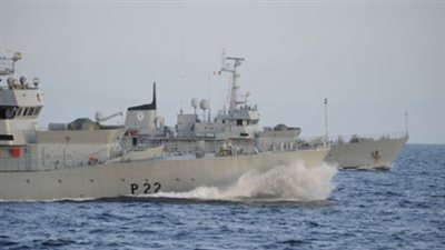 قائد القوات البحرية يشهد تدشين أول قرويطة 