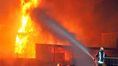 السيطرة على حريقين في مصنعين بالعاشر من رمضان والخانكة