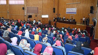 بالفيديو.. تفاصيل الحلقة النقاشية لطلاب 