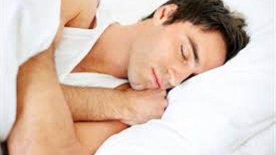 أهم تغيرات الجسم أثناء النوم العميق وتأثيره على صحة الإنسان 