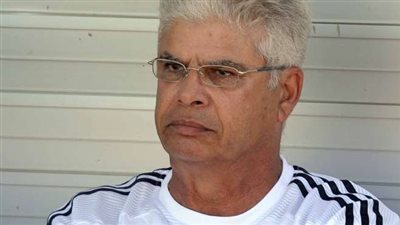 انور سلامة يكشف حقيقة ترشيح حارس مرمى جديد للاهلى 