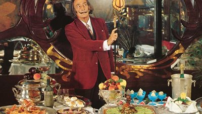  كتاب يضم وصفات طبخ سيرياليه 