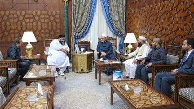 رئيس مجلس علماء باكستان: شيخ الأزهر إمام أهل السنة والجماعة