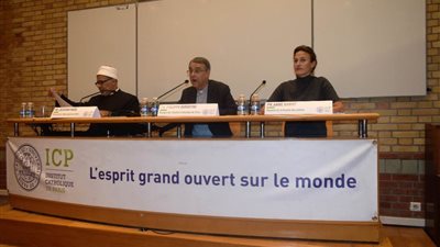 قافلة الأزهر للسلام بفرنسا تزور الجامعة الكاثوليكية