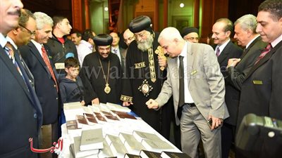 بالصور.. «تواضروس» يحتفل باليوم السنوي لـ«الكتاب المقدس»