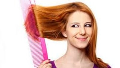 لهذا السبب.. احترسي من تسريح شعرك أكثر من مرة يوميًا