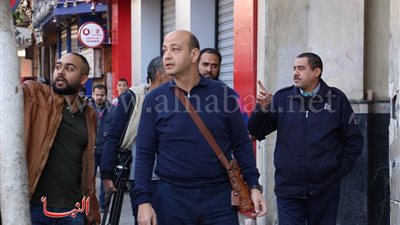 بالصور.. عمرو أديب في مقر انفجار الكنيسة الكاتدرائية