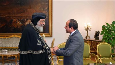  مع بداية 2017.. هل سينتهى شهر العسل بين تواضروس والسيسى؟