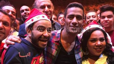 بالصور.. فريق عمل 