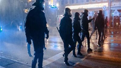 اعتقال 300 شخص في احتفالات رأس السنة بفرنسا