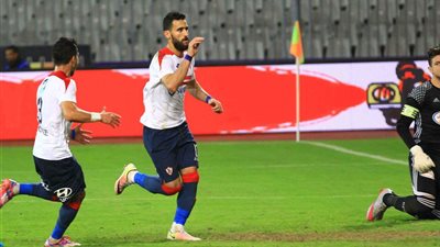 باسم مرسى ينتظر عرضًا إنجليزيًا 