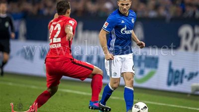 «شالكه» يسقط أمام فرانكفورت في «البوندسليجا»