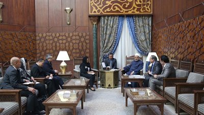 بالفيديو.. شيخ الأزهر يستقبل وزيرة خارجية إندونيسيا