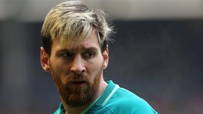 ميسي يصل القاهرة للمشاركة في حملة 