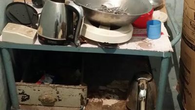 بالصور.. فضائح عيادات ومعامل 