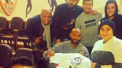 بالصورة.. شيكابالا يدعم مُشجعة زمالكاوية تُعاني من السرطان 