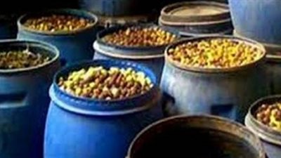 ضبط طن ونصف مخلل فاسد في طنطا