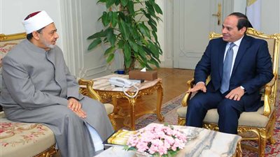 بعد انتهاء أزمة «الطلاق الشفوي».. سر لقاء السيسي والطيب بـ«الاتحادية»