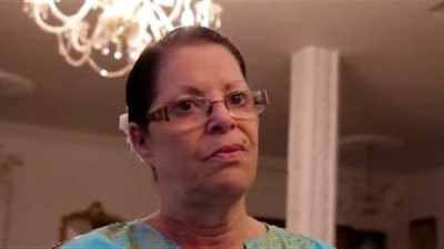 وفاة الممثلة التونسية خديجة بن عرفة عن عمر 68 عامًا