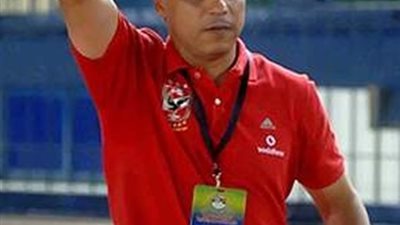 المحترفين ولاعبي دجلة أزمة بين كوبر والبدري