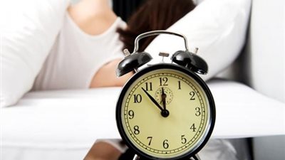 عمدة إسباني يحدد وقت 