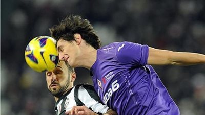 الأتليتى يتعاقد مع مدافع الفيولا فى صفقة تبادلية