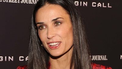 العثور علي جثة رجل في حمام سباحة ديمي مور