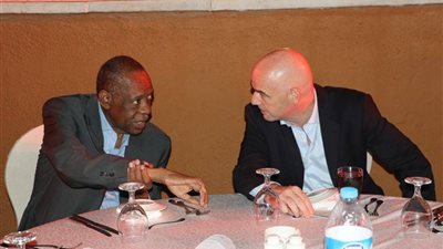 برزنتيشن: سقوط 