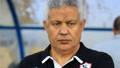 محمد حلمى يعرض البقاء مع الزمالك لنهاية الموسم