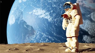 لهذه الأسباب يتناول رواد الفضاء في ناسا حبوب منع الحمل