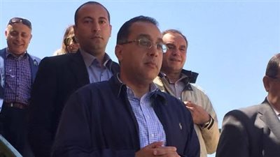 وزير الإسكان يكلف بسرعة تنفيذ هايبر وسينما ومجمع ترفيهي بسوهاج الجديدة 