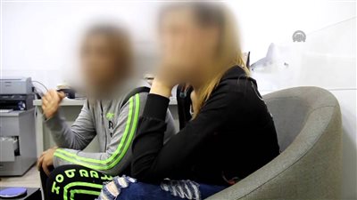 سقوط شبكة دعارة من 