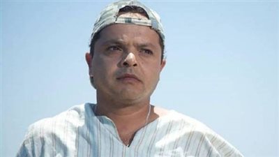 بالصور.. إطلالة كوميدية لمحمد هنيدي في فيلمه الجديد