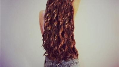 بالفيديو.. خلطة البصل والعسل لزيادة كثافة الشعر