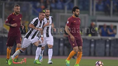 صحيفة إيطالية: صلاح ثالث أفضل لاعب بموقعة روما ويوفنتوس