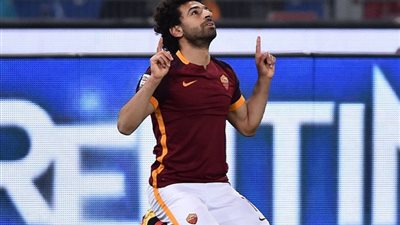 محمد صلاح في التشكيل المثالي لـ