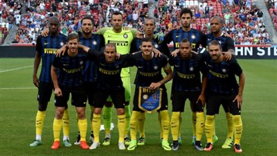 بالصورة.. إنتر ميلان يزيح الستار عن القميص الجديد للموسم المقبل