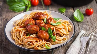 كيف يؤدي تباين شكل المكرونة إلى اختلاف طعمها؟