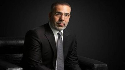 بالصورة.. مدحت العدل يفتح النار على 