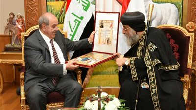بالصور.. «تواضروس» يستقبل نائب الرئيس العراقي