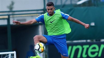 بالصورة.. تريزيجيه يختتم مرانه مع قاسم باشا لمواجهة شتوتجارت