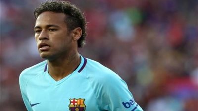 بعد رحيل «نيمار».. تشافي إفريقيا يتمنى اللعب لـ«برشلونة»