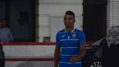 «أوباما» يرتدي قميص «شيكابالا».. وصراع على الرقم 5 في الزمالك