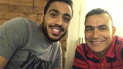 شاهد.. عصام الحضري يصالح «كهربا» قبل موقعة أوغندا 