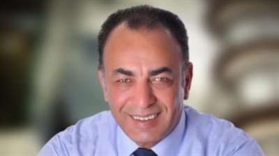 «الدمرواي»: قرارات وزارة الصحة تدمر صناعة الأدوية