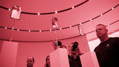 حقيقة خداع آبل للمستهلكين لشراء هواتف آيفون الجديدة