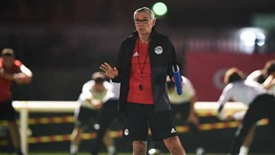 ثنائي الاهلى تحت أنظار كوبر في موقعة النجم الساحلي