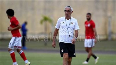 «كوبر» يقرر ضم هذا القناص لصفوف الفراعنة في ودية الإمارات